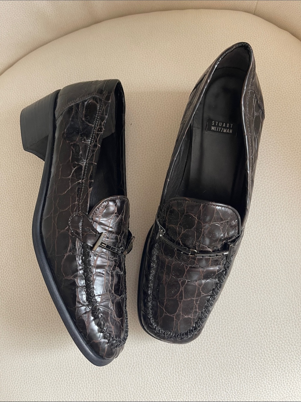Stuart Weitzman Women’s Dark Brown Croc-Embossed Leather Loafers